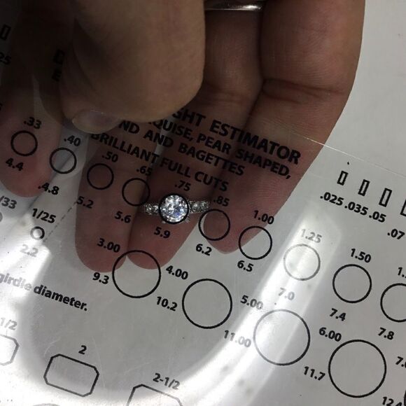 3/4 Carat Round Cut CZ 4-Prong Engagement RingH15 - Picture 7 of 7